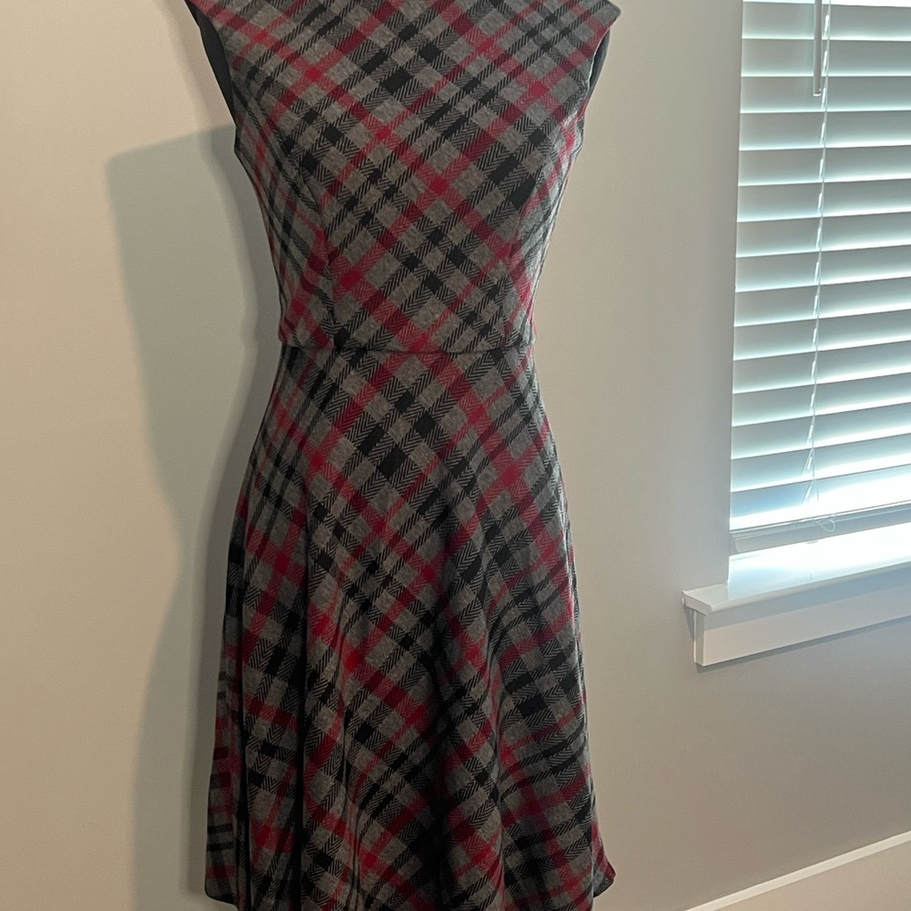 Maggy London Black and Red A-Line Midi Dress